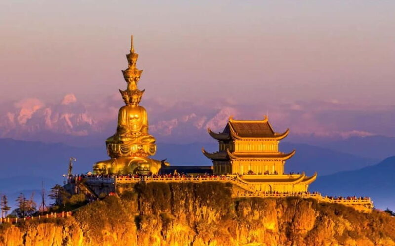 Golden Buddha & Cloud Sea: Emei Mountain Private Tour - Key Points