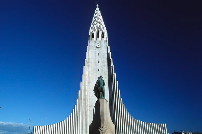 Golden Circle German-speaking small group tour from Reykjavík - What Sets This Tour Apart?