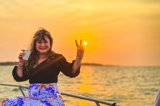 Golden Hours Cartagena : Sunset Boat Ride, Open Bar & Island Party - FAQ