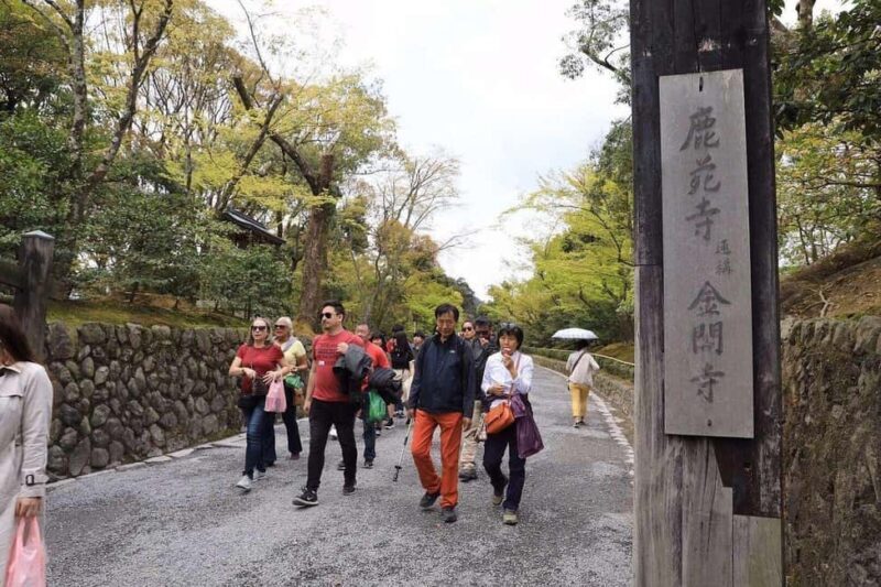 Golden Reflections: Morning at Kinkaku-ji & Zen Gardens - Key Points