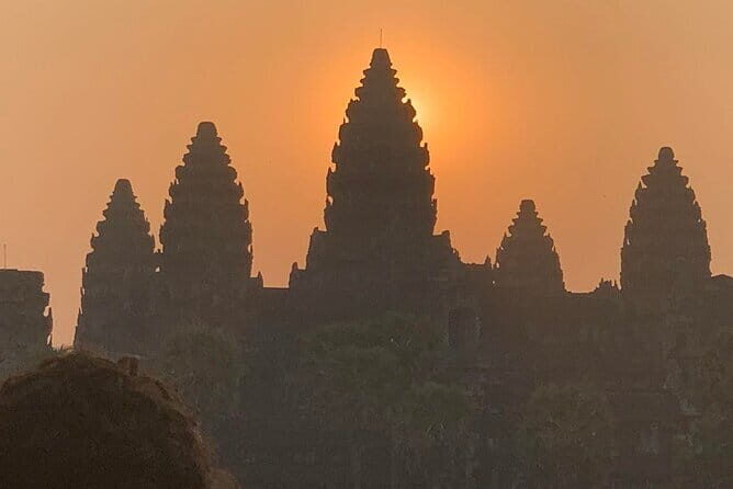 Golden Sunrise at Angkor Wat Private Guided Tour - The Sum Up