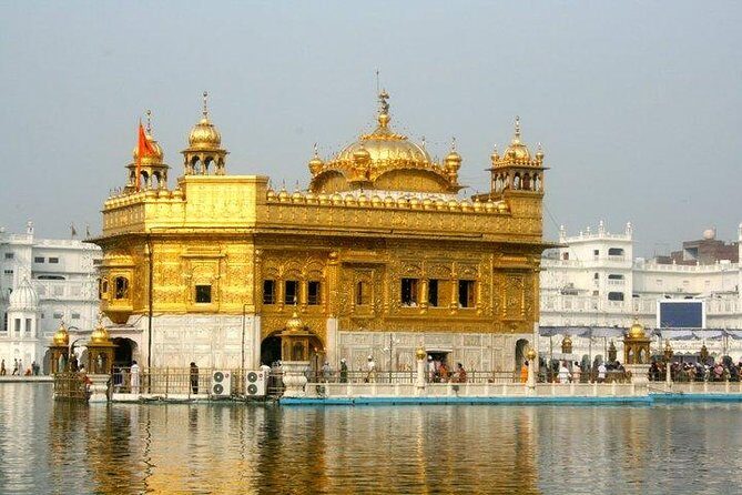 Golden Temple and Wagah Border Private Tour with Punjabi Lunch - Key Points