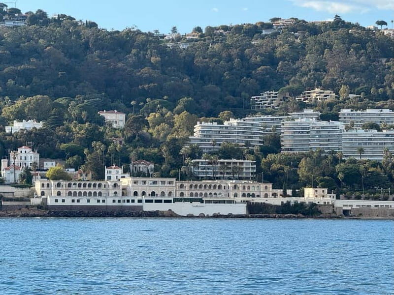 Golf Juan: Sunset Sailing Cruise with aperitif at the Island - The Final Word