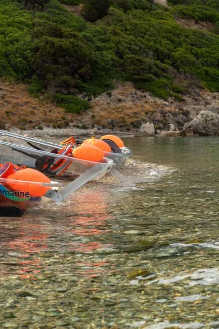 Golfo Aranci: traditional or transparent kayaks, dolphins, and aperitif - FAQs