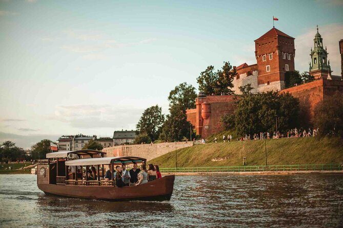 Gondola cruise The Vistula River Krakow private tour up to 12 person - Setting the Scene: The Charm of the Vistula River