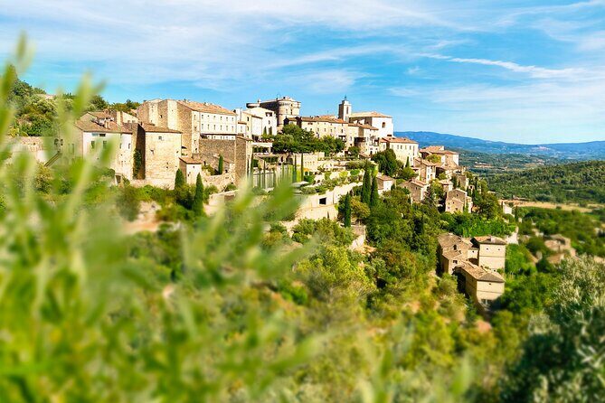 Gordes, Roussillon(+ Ochre Trail) & Fontaine de Vaucluse - The Ochre Trail — A Colorful Journey