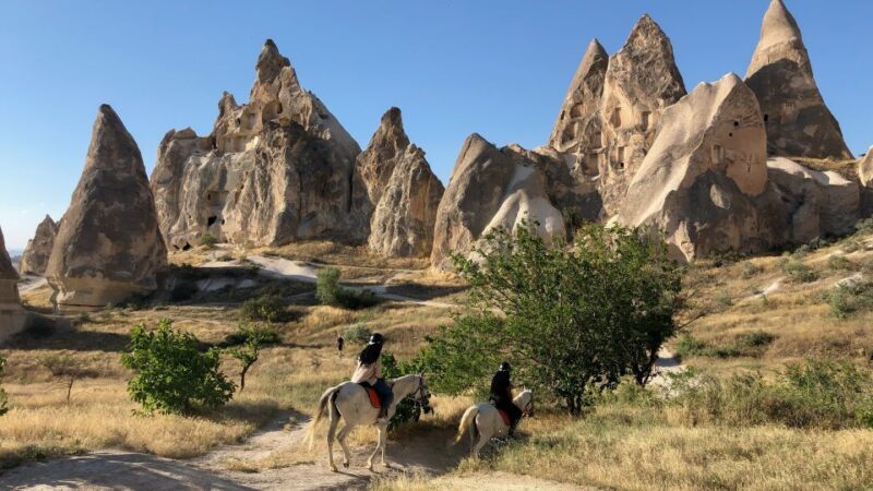 Goreme: Sunrise Horse Riding Excursion - Goreme: Sunrise Horse Riding Excursion