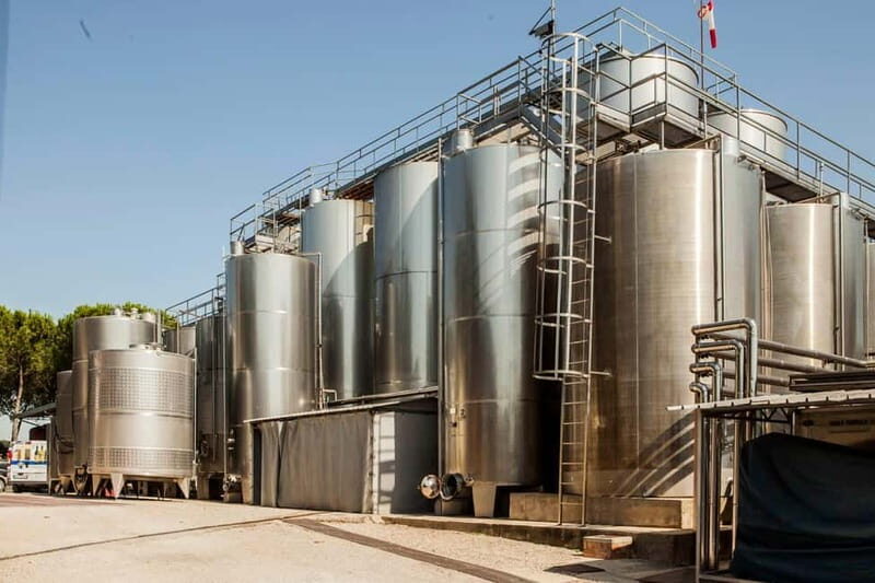 Goretti Winery tour with visit to the tower and tasting of 5 products - Key Points