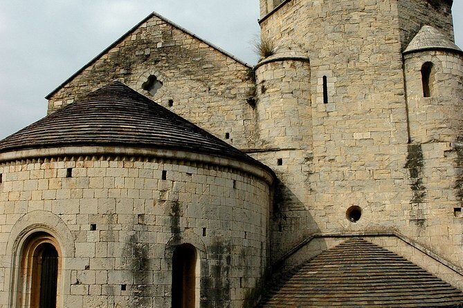 Gorgeous Medieval Girona - Private Day Trip with Transportation - Key Points
