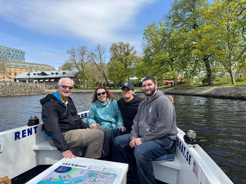 Gothenburg: Private Göta Älv Boat Tour with Pickup - FAQ