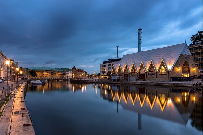 Gothenburg : Private Walking Tour with A Guide (Private tour) - Engaging Meta Description