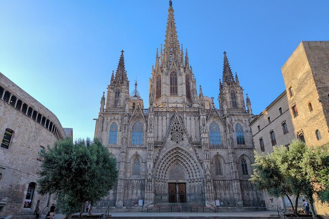 Gothic Quarter and Gaudí Small-Group Tour - An Authentic Two-Hour Journey Through Barcelona’s Past and Present
