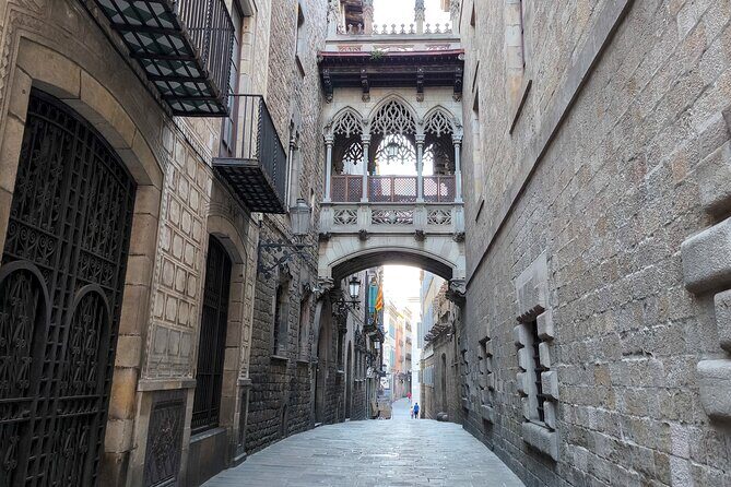 Gothic Quarter and Gaudí Small-Group Tour - A Deep Dive Into the Experience