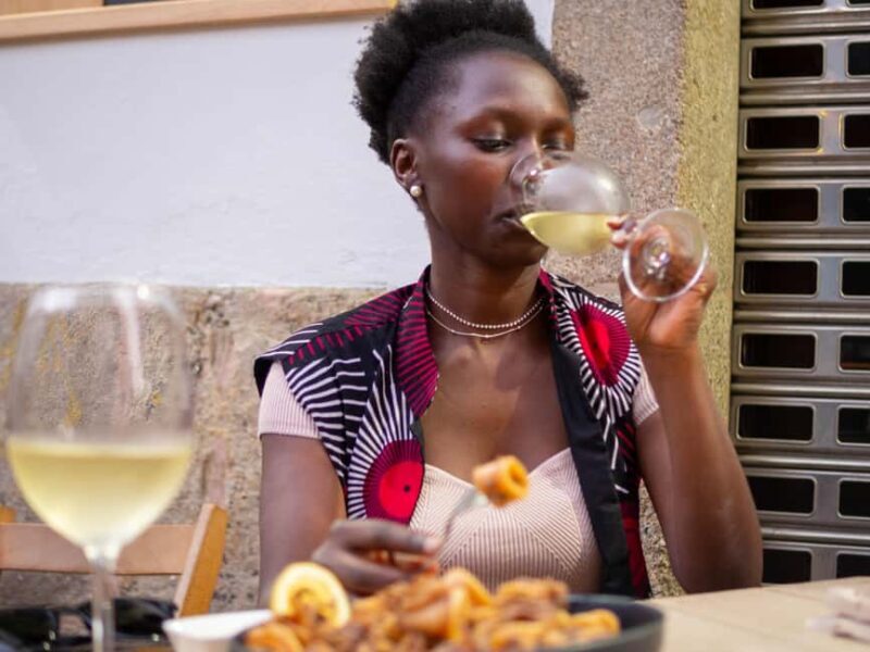 Gothic Quarter: Gourmet Food Private Tour & Sagrada Familia - Breaking Down the Experience
