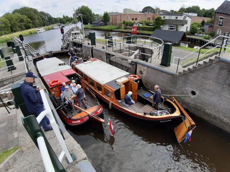 Gouda: Historical Canal Cruise - Authenticity and Comfort: A Balance