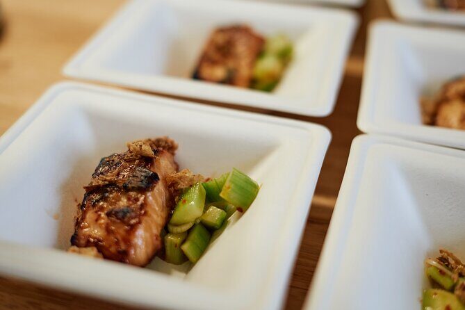 Gourmet Brunch with Chef: Unlimited Drinks & Stunning River Views - Location and Setting