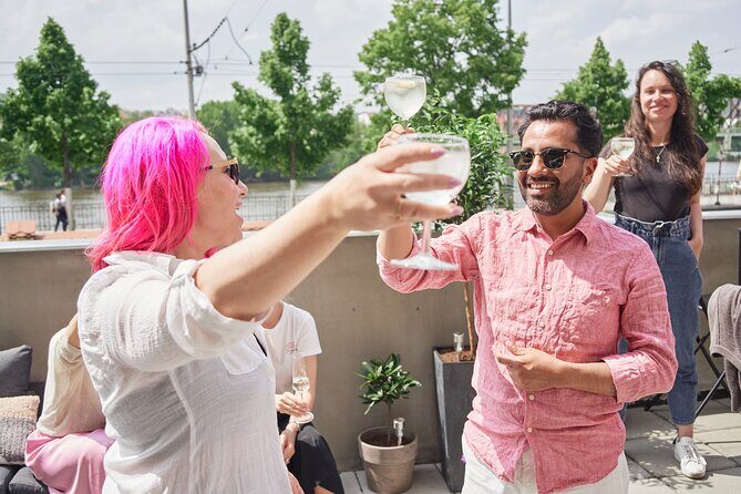 Gourmet Brunch with Chef: Unlimited Drinks & Stunning River Views - FAQs