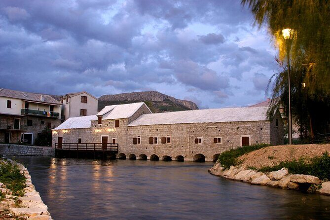 Gourmet Ride with E-Bike Tour to the Trout Farm - Key Points