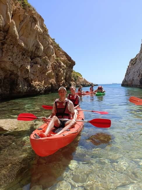 Gozo: 1 Hour Kayak plus +Cave Tour + Drop off Blue Lagoon - FAQ