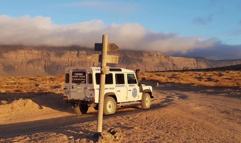 Graciosa Island: Jeep Safari Playa De las Conchas - Key Points