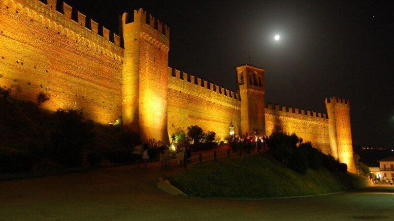 Gradara: Medieval Myths and Legends Group Walking Tour - Exploring the Gradara Group Walking Tour