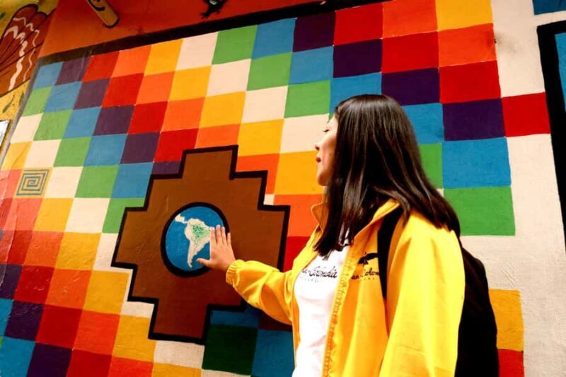 Graffiti Tour in La Candelaria Bogotá with Transportation - A Deep Dive into the Bogotá Graffiti Tour