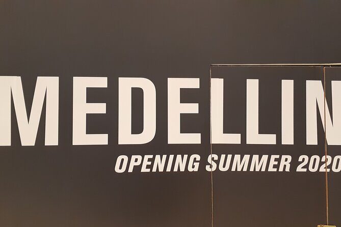 Graffiti Tour Medellin / Commune Tour 13 - The Artistic Heart of Commune 13