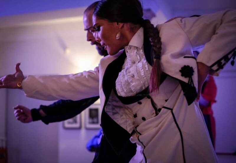 Granada: 1-Hour Traditional Flamenco Show - How the Tour Is Structured