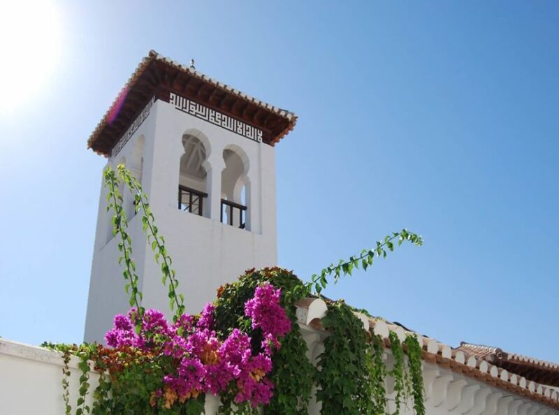 Granada: Albaicín and Sacromonte 2.5-Hour Walking Tour - FAQs
