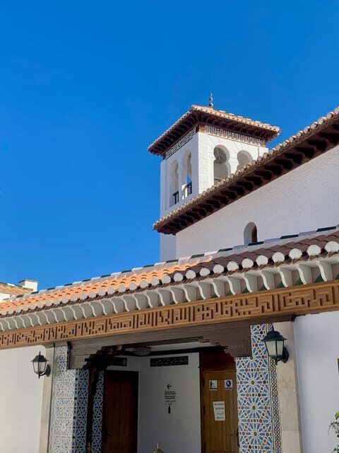 Granada: Albaicín and Sacromonte Sunset Tour & Flamenco Show - Who Would Enjoy This Tour?