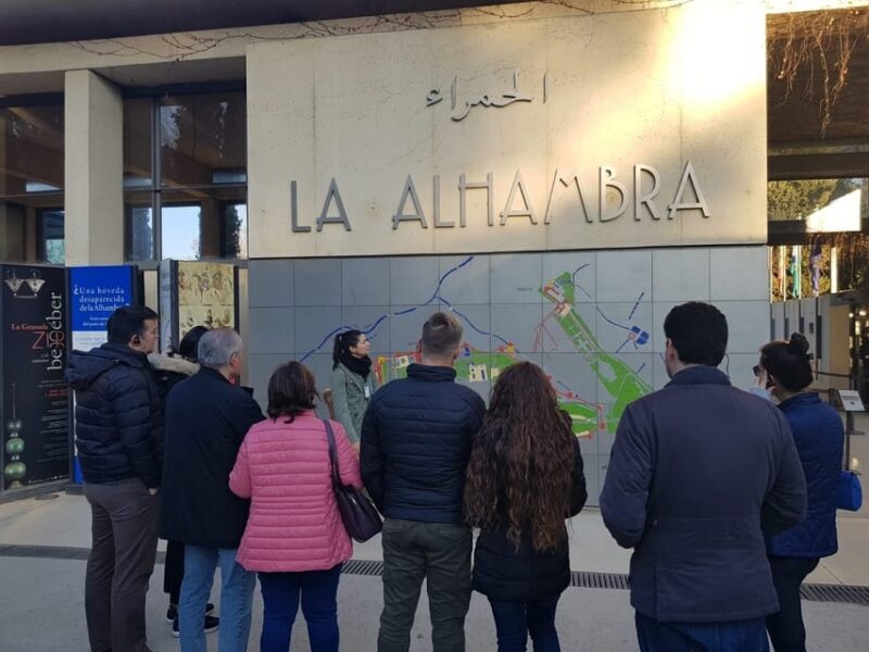Granada: Alhambra and Albaicín Small Group Tour - Granada: Alhambra and Albaicín Small Group Tour