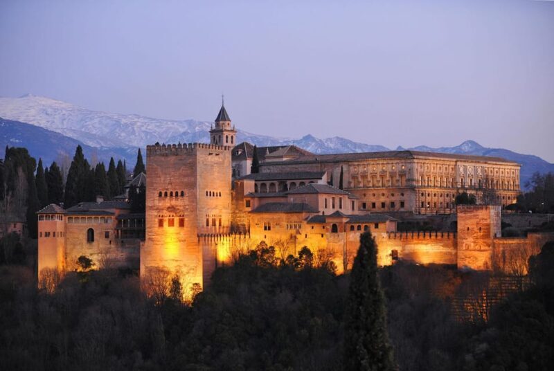 Granada: Alhambra and Generalife Garden Ticket & Guided Tour - In-Depth Review of the Experience