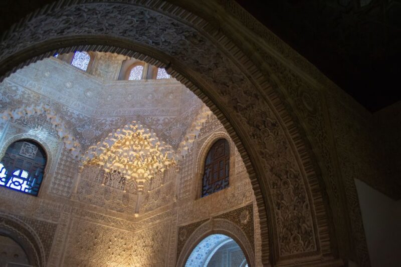 Granada: Alhambra Complex Guided Tour with Ticket - The Sum Up