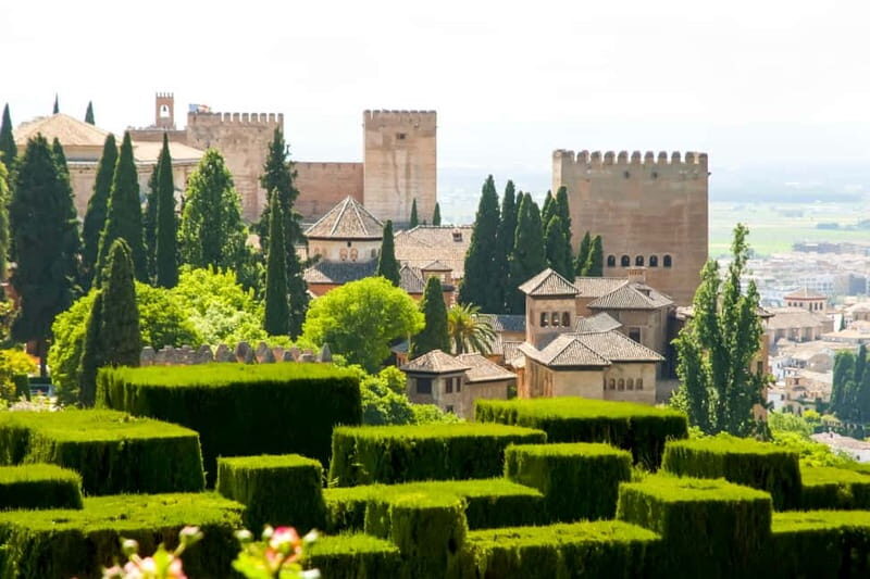 Granada: Alhambra & Gardens Tour w/Nasrid Palaces Option - FAQs