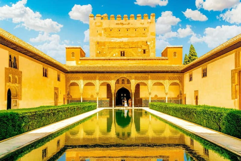Granada: Alhambra, Generalife & Nasrid Palaces Guided Tour - Who Should Book This Tour?