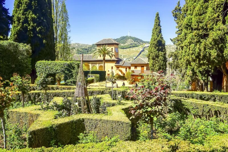 Granada: Alhambra Guided Tour and Arabian Bath and Massage - FAQ