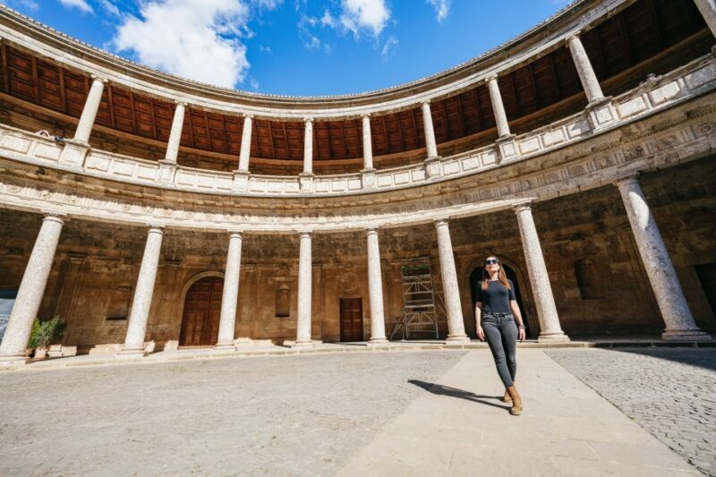 Granada: Alhambra Guided Tour with Nasrid Palaces & Gardens - Who Should Consider This Tour?