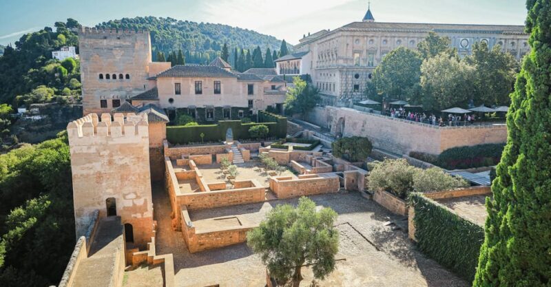 Granada: Alhambra & Nasrid Palaces Small Group Guided Tour - The Sum Up