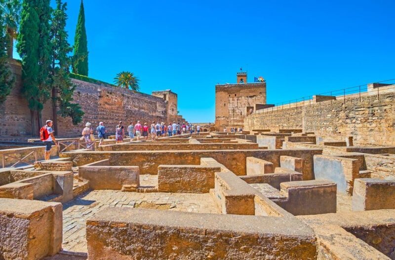 Granada: Alhambra Regular Tour - FAQ