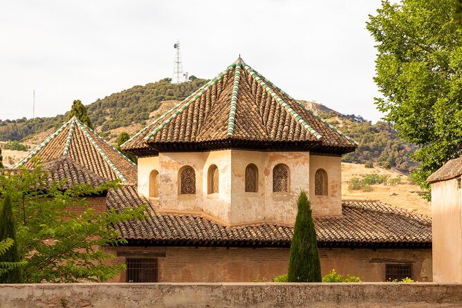 Granada (Alhambra) Scavenger Hunt and Sights Self-Guided Tour - FAQ