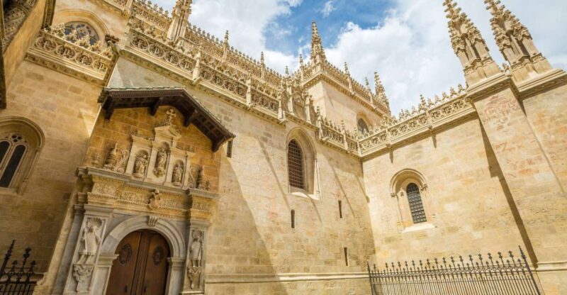 Granada: Cathedral and Royal Chapel Guided Tour with Tickets - What Makes This Tour Stand Out