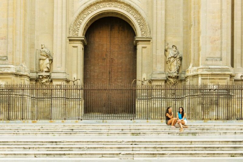 Granada: Cathedral and Royal Chapel Guided Tour with Tickets - Who Should Consider This Tour?