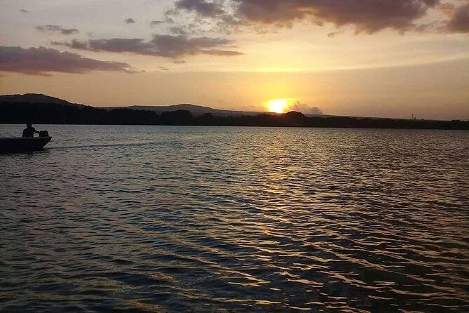 Granada colonial city & Isletas boat tour - In-Depth Look at the Granada & Isletas Boat Tour