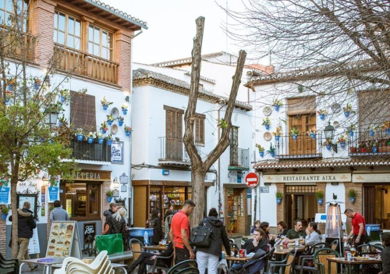 Granada: Half-Day 4-Neighborhoods 4-Cultures Private Tour - Who Should Consider This Tour?
