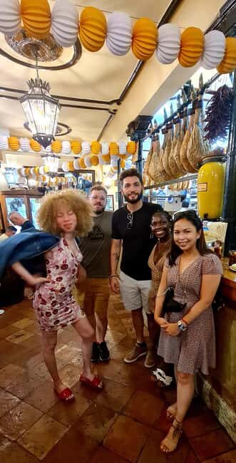 Granada: Spanish Tapas Tour with Local Guide. All included. - Quick Overview