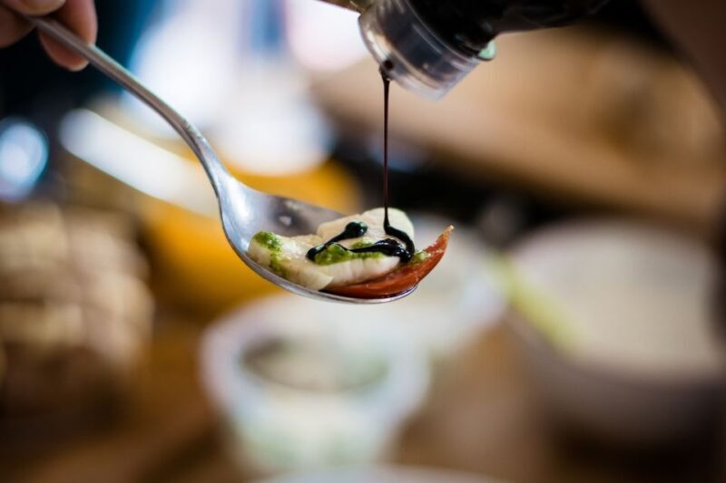 Granada: Tapas Tasting Guided Tour - A detailed look at the Granada Tapas Tasting Guided Tour