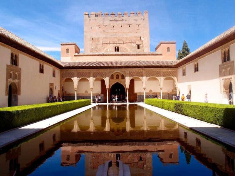 Granada: Tour of Alhambra, Generalife, and Nasrid Palaces - Exploring the Alhambra: An Authentic Granada Experience