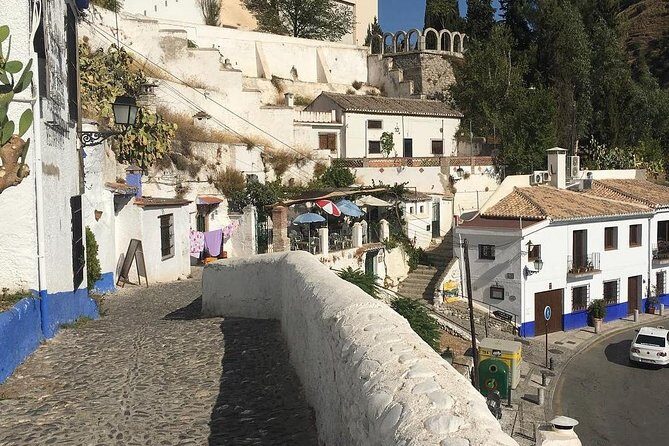 Granada Walking Tour: Albaicin and Sacromonte Quarters - FAQs