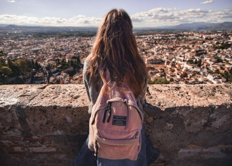 Granada: Walking Tour with Panoramic City Views - Key Points