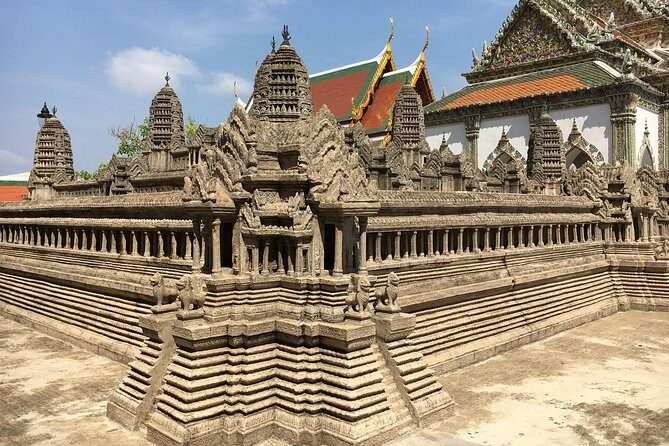 Grand Palace , Thai dance & Fun street walk in Bangkok - FAQs